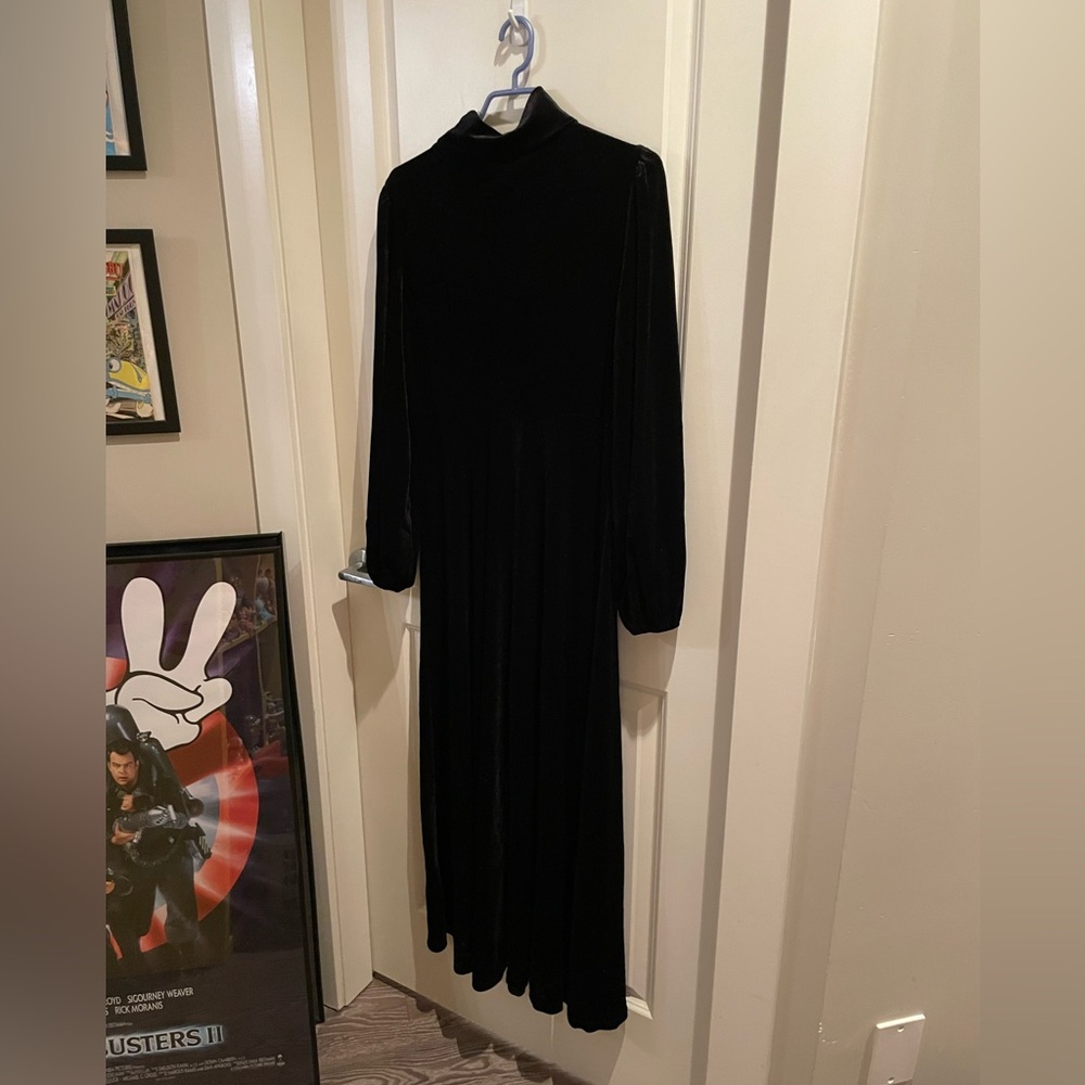SHEIN Classic Black Long Sleeve Dress Velvet Turtleneck Lantern Sleeve